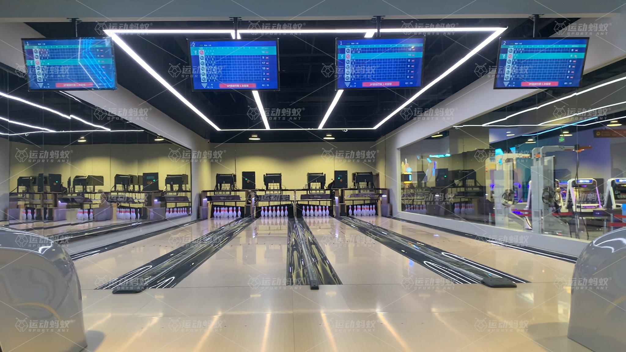 保龄球专用名词和符号1、全中（STRIKE）：每轮第1次将所有球瓶击倒。表示符号：×2、